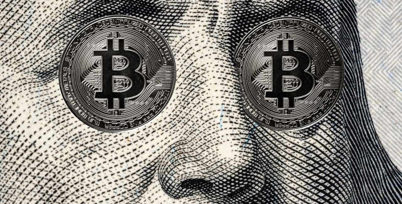 Robert Kiyosaki Reiterates Biggest Crash Warning, Plans to Buy More Bitcoin